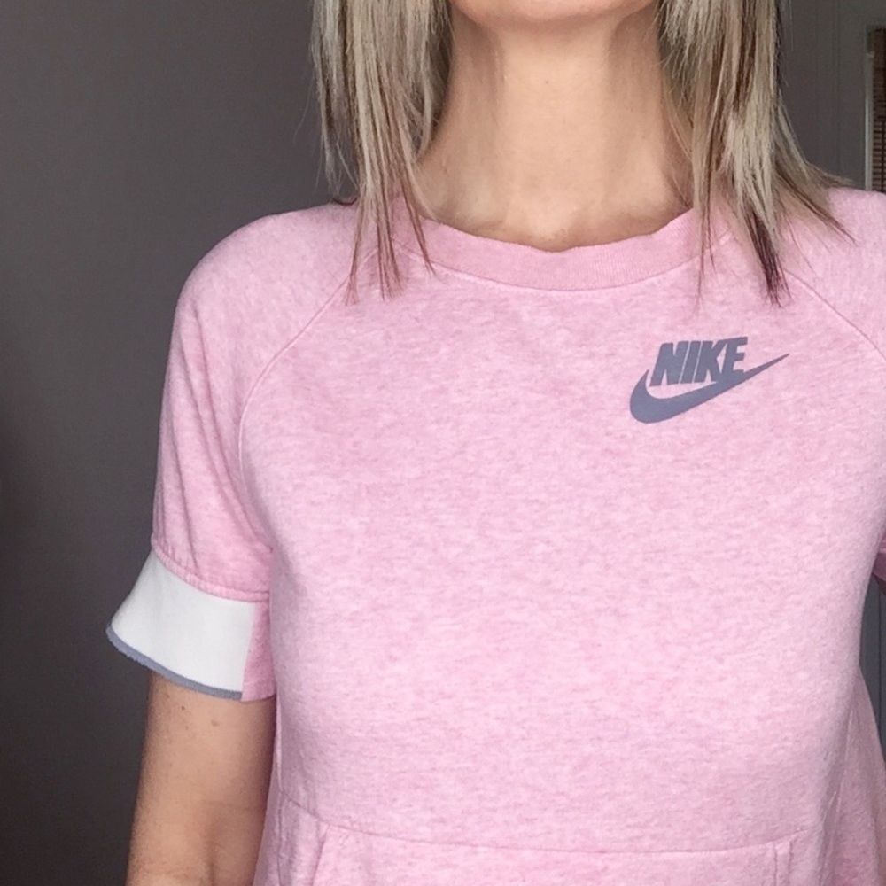 NIKE | Short sleeve sweatshirt with pockets - Picture 3 of 7